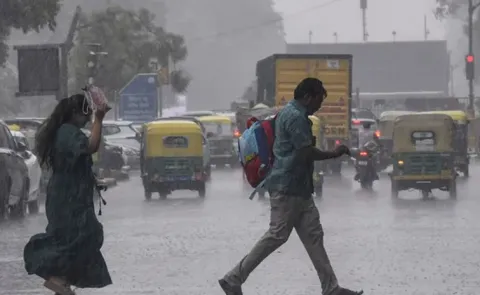 Mild To Mid Rains In Telangana Warn Hyderabad Met Centre