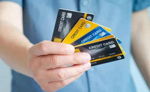 Slowdown in Credit Card Growth Indian Banks See Declining Numbers