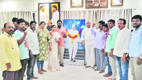 వైఎస్సార్‌ పాదయాత్ర ఒక మరపురాని చరిత్ర 