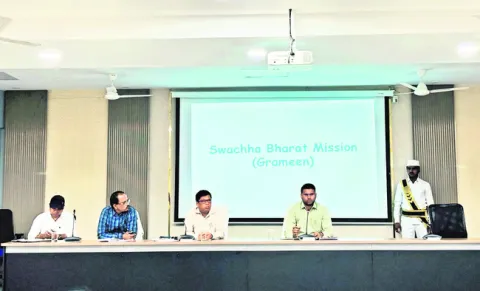 వంద రోజులు పని కల్పించండి 