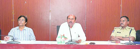 కంబైన్డ్‌ డిఫెన్స్‌ పరీక్షకు పకడ్బందీ ఏర్పాట్లు 