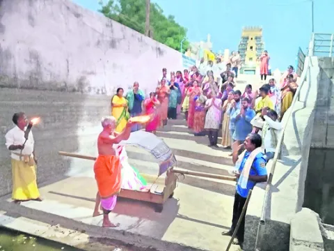 శాస్త్రోక్తంగా నిత్య కల్యాణం