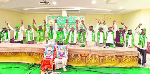 ఆదివాసీల హక్కులు పరిరక్షించాలి