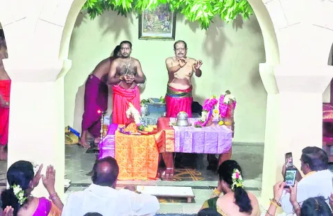 మన్యంకొండలో వైభవంగా కల్యాణం 