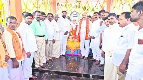 వాల్మీకులను ఎస్టీ జాబితాలో చేర్చేందుకు కృషి 