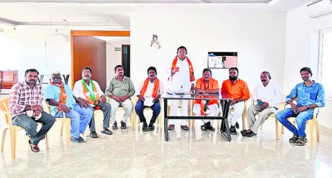 అంబేడ్కర్‌ కీర్తి ప్రతిష్టలను ప్రజలకు వివరించాలి
