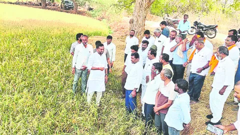 ప్రభుత్వం  రైతులను ఆదుకోవాలి 
