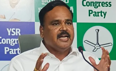 Vaddi Raghuram Slams Chandrababu Govt Over Aqua Farmers