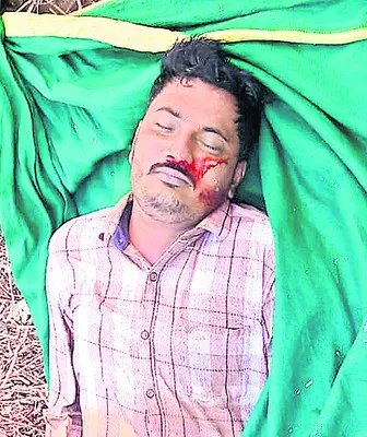 కృష్ణానదిలో దూకి యువకుడి ఆత్మహత్య 