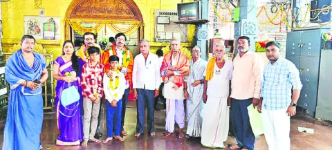 కేతకీలో కర్ణాటక హైకోర్టు సివిల్‌ జడ్జి పూజలు 