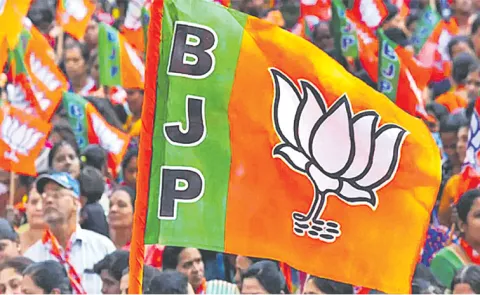 Eatala Rajender warns Hyderabad division BJP leaders
