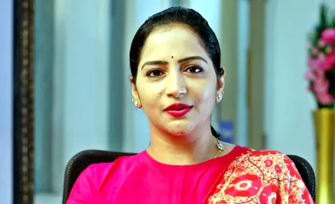 Dr. Preethi Reddy Help to Indigo flight passenger