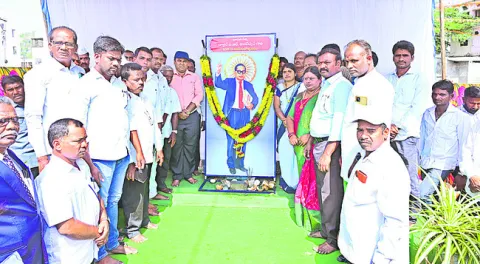 మహోన్నత వ్యక్తి అంబేడ్కర్‌