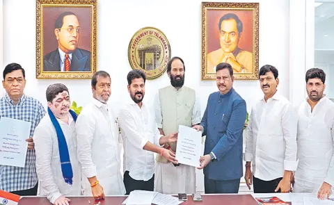 Uttam Kumar Reddy says they starts Jobs Fair in Telangana