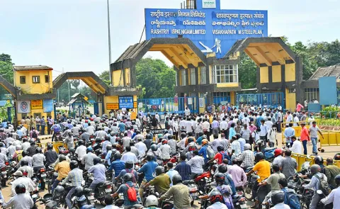 Indefinite strike of Vizag Steel Plant contract workers 
