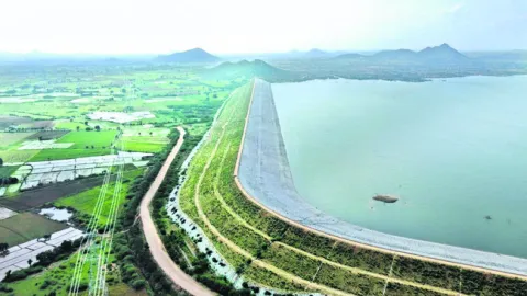 పాలమూరు పనుల్లో కదలిక 
