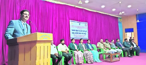 మాదకద్రవ్యాల వాడకం ప్రమాదకరం 