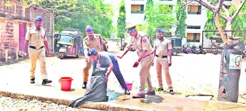 సమయస్ఫూర్తితో అగ్నిప్రమాదాలకు చెక్‌ 