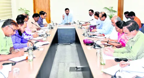 ఇందిరమ్మ ఇళ్ల నిర్మాణాలు వేగవంతం 