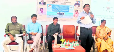 డ్రోన్‌ నైపుణ్యాన్ని పెంపొందించుకోవాలి