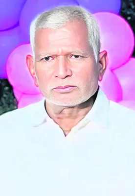 గుండెపోటుతో పూజారి మృతి