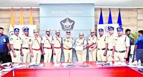 నేర పరిశోధనలో జిల్లాకు రెండో స్థానం 