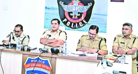 రోడ్డు ప్రమాదాల నివారణకు చర్యలు