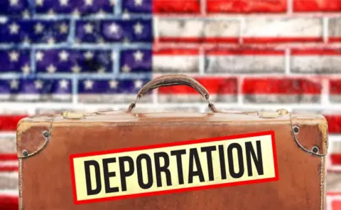 Donald Trump Incentivises Leave America Offers Migrants