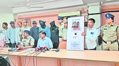 ఓజీ కుష్‌ డ్రగ్స్‌  స్వాధీనం 
