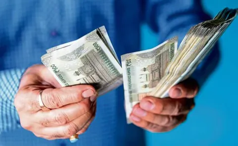 Cautious lenders make Indians borrow less in festive season Report