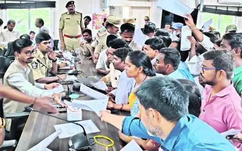 బాధితులకు ఇదేనా మీరు చేసే న్యాయం? 