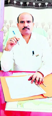  డోన్‌లో ఇష్టారాజ్యం 
