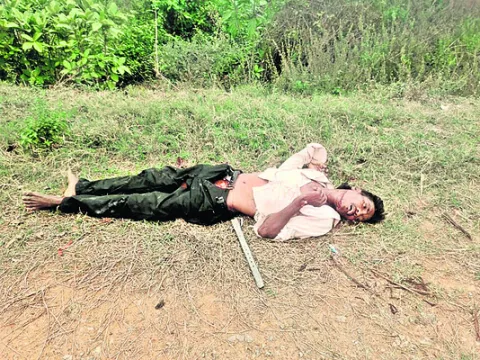 రోడ్డు ప్రమాదంలో వీఆర్‌ఏ మృతి 