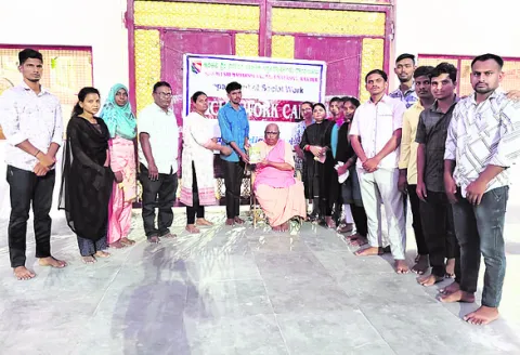 కఠోర శ్రమే విజయానికి సోపానం 