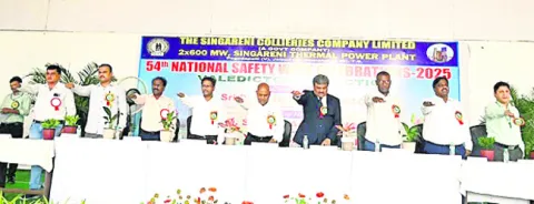 గడువులోగా ప్లాంటు పనులు పూర్తి చేయాలి