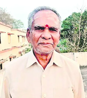బయట కొనాల్సిన దుస్థితి 
