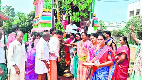 ముత్యాలమ్మ ఉత్సవానికి ముహూర్తపు రాట