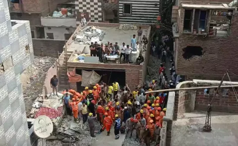 Delhi Mustafabad Building Collapse Rescue Live Updates