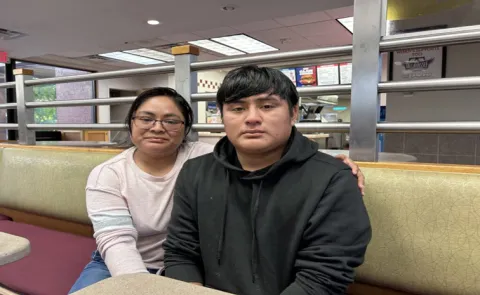 USA citizen held by ICE despite judge seeing birth certificate