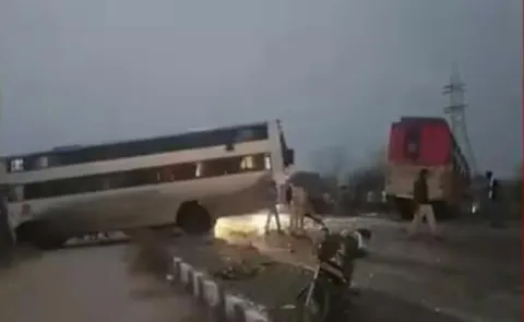 Road Accident AT Maharashtra Buldhana