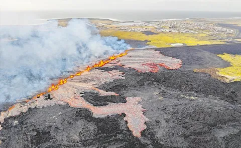 Volcano erupts in Iceland