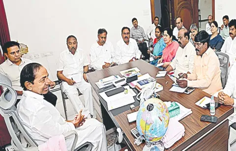 Brs Huge rally in Warangal to expose state government failures