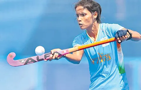 Vandana bids farewell to international hockey