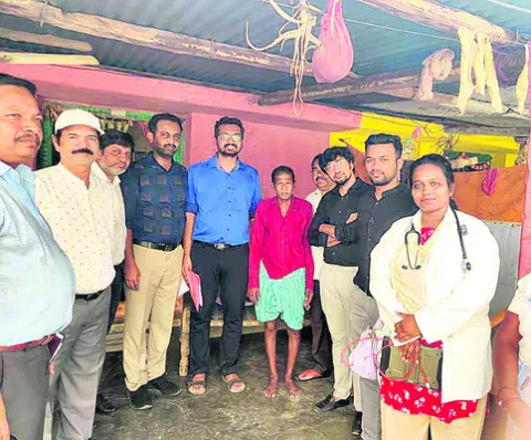 మాలగురిజాలలో నిమ్స్‌ వైద్య బృందం పర్యటన
