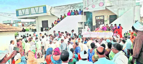 శోక సంద్రంలో సోన్‌

