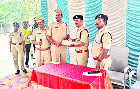 విద్యుత్‌ మోటారు దొంగల అరెస్ట్‌ 