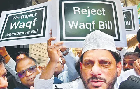 Central govt sources are giving a false signal that only Muslims are opposing the new Waqf Act