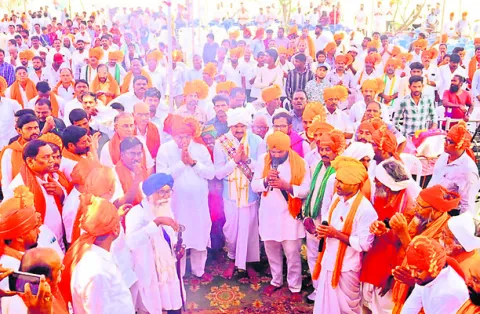 సేవాలాల్‌ మార్గం అనుసరణీయం