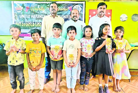 అండర్‌–7 చెస్‌ విజేత దేవాన్ష్‌రెడ్డి