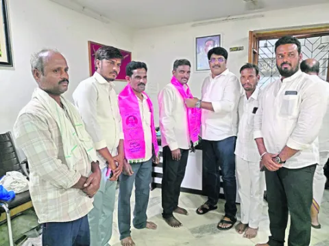 కార్యకర్తలకు అండగా ఉంటా 